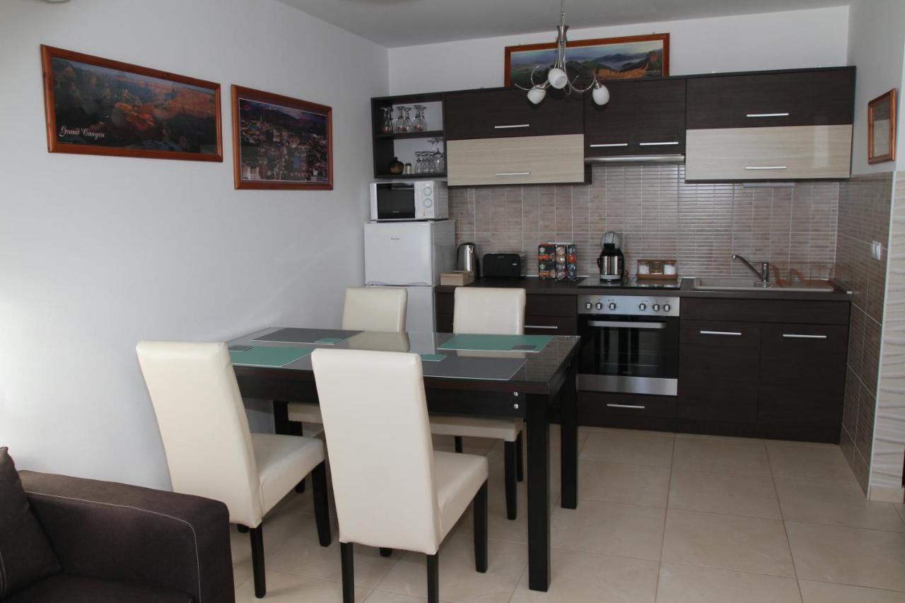 Blonde River Apartman Soter Szeged Exterior foto
